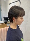 ツヤ感イノアカラーグレージュハンサムショート【中居】