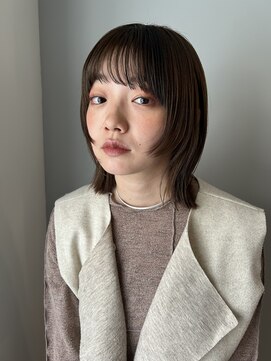 ガーランド (Garland) ミディアムレイヤー/顔まわりカット/オージュアカラー