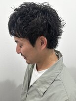 ヒュイル バイ ニアウ(Hwyl by Niau)&nbsp;メンズ無造作スパイキーショートパーマニュアンスパーマ