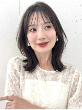 ビーチ(BEACH) くびれはねミディアムシースルーバンググレージュ