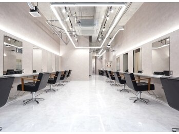 Men’s salon K!ng 心斎橋店 メンズ/パーマ/眉毛/ブリーチ