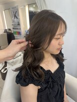 ルーウィン(LE WIN) 透明感オリーブカラー