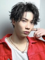 カヴァルバイクロト(KAVAL by KUROT)&nbsp;センターパート/シャドウパーマ