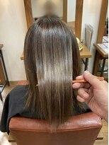 スプール(Spool)&nbsp;大人のミディアムスタイル☆伸ばしの方にオススメ♪