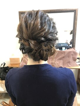 ロカット サロン(Roquat Salon) なみなみサイドアップアレンジ【ヘアアレンジ　立川南/立川】