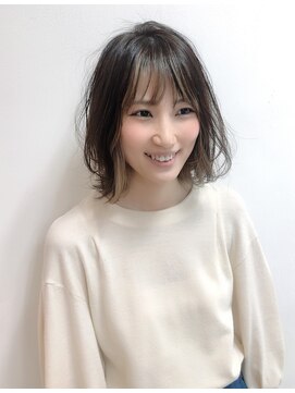 ボルジェ(Bolge) レイヤードカラー、インナーカラーボブ(南智恵)