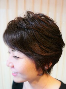 ヘアーフェイヴァリット(Hair Favorite) まとまりやすくきちんと感のあるショートスタイル
