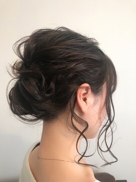 ウィクシー(wixy) ゆるめのアップスタイル