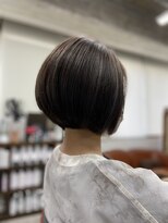 ポンパデュール ヤゴト(Pompadour YAGOTO)&nbsp;シルキーカットーボブ