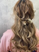 ラカシェット(la-cachette)&nbsp;ヘアセット　ハーフアップ　卒業式