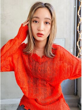 ロジッタ(ROJITHA) 外ハネミディ×ミルクティベージュ