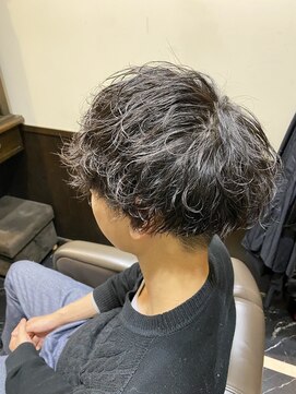 ヒロギンザバーバーショップ 神楽坂店(HIRO GINZA BARBER SHOP) 波巻きマッシュ