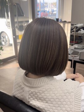 ヴィフ 大船(VIF) 脱白髪ぼかし/ボブ/グレージュカラー/白髪ぼかし/大船駅/大船