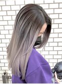 xバレイヤージュ/ホワイトグレージュ/レイヤーカット