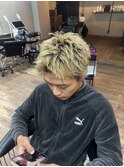 ツンツン金髪スパイキーショート10代20代