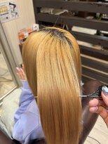 クラウン ヘア ラウンジ(CROWN hair lounge)&nbsp;【クラウン】20代30代40代　極ストレート×ブリーチカラー