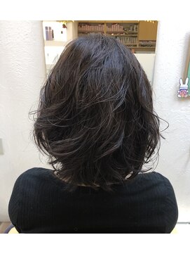ヘアアンドフェイス マリィファースト(Hair&Face Marry First) ミディアムウエーブ