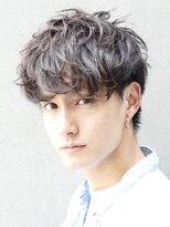 マグカーネバイフィフス オカヤ(Mag KANE by fifth okaya)&nbsp;岡谷メンズカットメンズパーマシャドウパーマ無造作パーマ韓国風