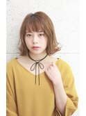 モーブカラーフリンジバングが可愛い外ハネストカールボブ