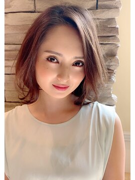 レウナ 外苑前(Reuna) 大人可愛いボブスタイル 外ハネ ワンカール