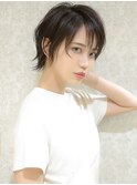 伸ばしかけ外ハネショート