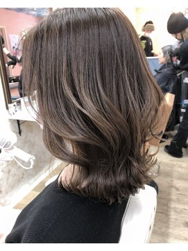 フィガロ ウメダ(FIGARO UMEDA) 【FIGARO　umeda】大人シアーベージュ×シークレットハイライト