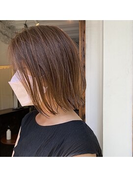 カウチ(Kauti) 外ハネパーマボブ