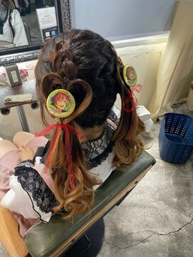 リエラ 新宿(RIERA) ヘアセット/ヘアメイク/巻きおろし/逆毛/卒業式[新宿/新宿駅]