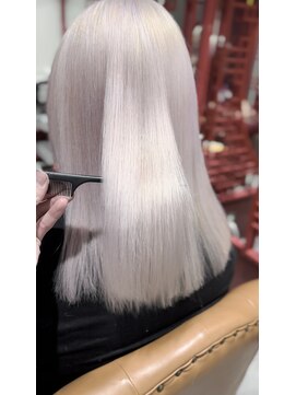 フラワーズペタルバイスミカ(Flowers petal by sumika) ホワイトカラー