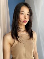 イトシテ&nbsp;ロングウルフ×シャギーカット【本多身和子】