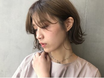 テラス(Terrace)の写真/小顔効果のある顔周りデザインからトレンド感のあるstyleまで☆髪色や雰囲気に合わせて魅力を引き出す♪