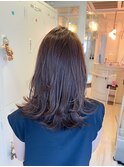 丸型卵形ストレートレイヤーエアリーロング美髪アッシュブラウン