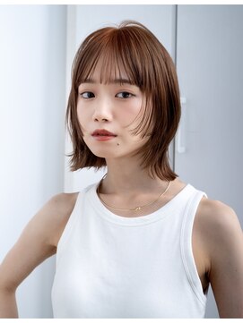 レノラ 本町(LENORA) 20代30代大人かわいいナチュラル暗髪エアーストレートヘア