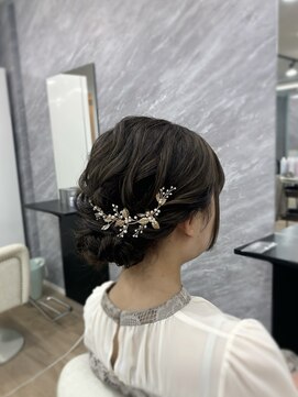 エルディ 大宮(eldy) アップヘア