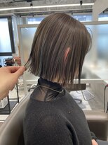 キートス(Kiitos)&nbsp;切りっぱなしボブオリーブベージュハイライト