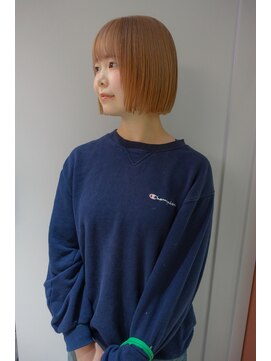 ムク(MUKU) ハイトーンベージュボブ