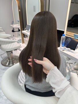 ロンドルピナス 小倉(Lond Lupinus) ブルーブラック/ワイドバング/美髪のススメ/外ハネボブ/北九州