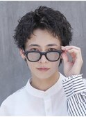 スパイキーショートヘアメンズパーマメンズカットツーブロック