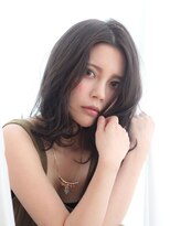 ヴィヴィ(VIVIE)&nbsp;髪質改善オリーブグレーココアベージュくびれ小顔センターパート