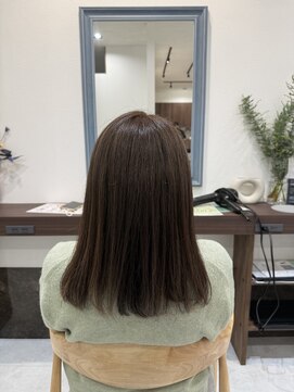 アッシュブラウンカラー