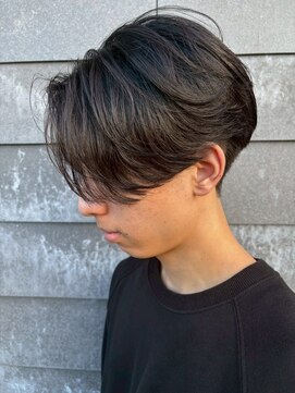 ニアウ 高崎店(Niau) MEN’S HAIR/サーフカール/刈り上げセンターパート/群馬高崎