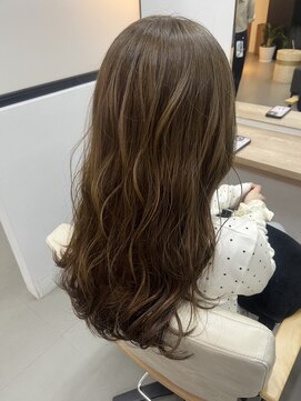 ヘアーアートシフォン 池袋西口店(Hair art chiffon) ダークパープル/ナチュラルショート/白髪ぼかし/縮毛矯正/池袋