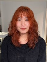ナループロアポンテ(Nalu pu loa PONTE)&nbsp;ロングレイヤーパーマオレンジベージュブリーチなしダブルカラー