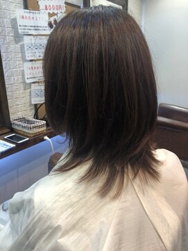 ヘアー サロン アットシュシュ(Hair Salon At'shushu) 小顔補正立体カットでナチュラル系くびれミディアムヘア♪