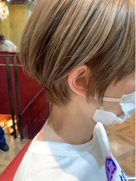 ワンダービューティーサノ(Wonder Beauty SANO) 襟足スッキリショート×池田早希