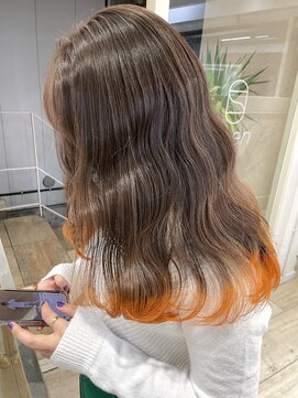 シーン(seen) 【オレンジ×ラベンダーベージュ】ふんわりカール 大人ガーリー