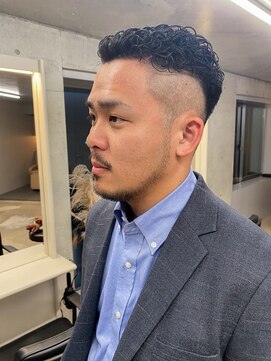 エウペ 渋谷(WEUPE) 束感/波巻き/ハイライト/マッシュパーマ