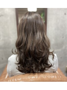 メロアヘアデザイン(Meloa Hair design) ニュアンスカールセミロング　Meloa Hair design 麻布十番