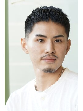 にもう クロップローフェード