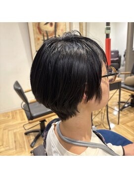 アルマヘアー(Alma hair by murasaki) ◇丸みとくびれのある大人ショート